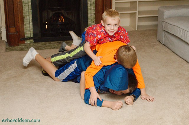 2017 11 17 (2)sn Tatlow Boys in Dog Pile